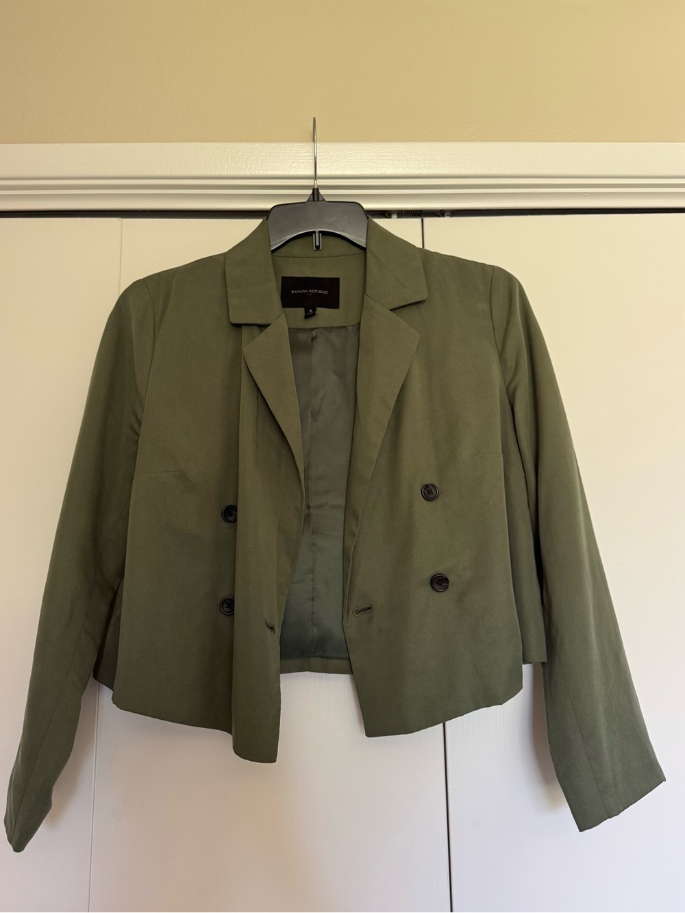 Banana Republic Olive Double-Breasted Cropped Blazer
